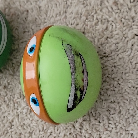 Ninja Turtle Metal Lunch box with sandwiche box, 3 snack holders and 2 puzzles. - Picture 9 of 11